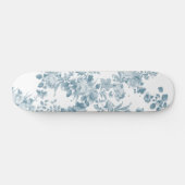 Blaues weißes böhmisches elegantes Pastellblumen Skateboard (Horizontal)