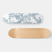 Blaues weißes böhmisches elegantes Pastellblumen Skateboard (Horizontal)