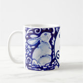 Blaues Weißes Kaninchen Bunny Floral Monogram Eleg Kaffeetasse (Links)