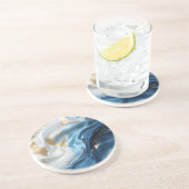 Blaues weißes Marmor mit goldenem Seidenaussehen Getränkeuntersetzer (Seite)