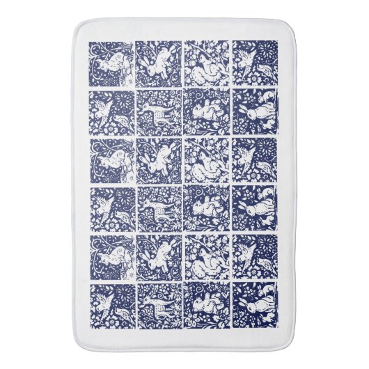 Blaues weißes Waldland Tierbärenfox Kaninchenblätt Badematte (Vorderseite Vertikal)