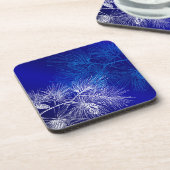 Blaues weißes Winterpinienmuster Getränkeuntersetzer (Linke Seite)
