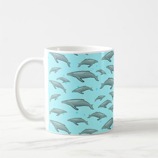 Blaues Whale Muster auf hellblauem Hintergrund Kaffeetasse (Links)