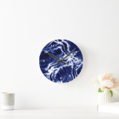 Blaues Wirbles Muster  Runde Wanduhr (Zuhause)