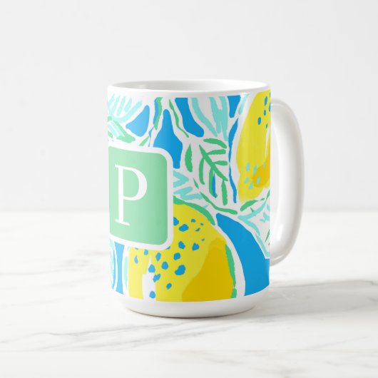 Blaues Zitronenmuster-Monogramm Kaffeetasse (VorderseiteRechts)