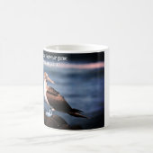 Blaufüßiger Stiefelvogel, der cool aussieht Kaffeetasse (Mittel)