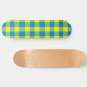 Blaugelb-grünes Kariertes Schachbrett Muster Skateboard (Horizontal)