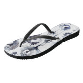 Blaugraue abstrakte Blume Federgrafik Badesandalen (Schrägansicht)