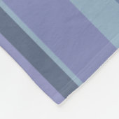 Blaugraue horizontale Streifen Fleecedecke (Ecke)