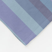 Blaugraue horizontale Streifen Fleecedecke (Ecke)
