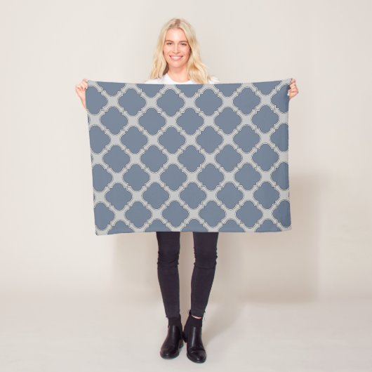 Blaugraue Quarrefolie Fleecedecke (Beispiel)
