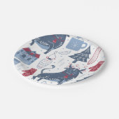 Blaugraue Weihnachtselemente Muster Pappteller (Schrägansicht)