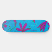 Blaugrüne Blütenbrise Skateboard (Horizontal)