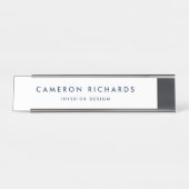 Blaumoderne Minimalistische Typografie Personalisi Schreibtischnamensplakette (Vorderseite )