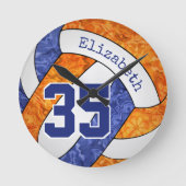 Blauorange Mannschaftsfarben Mädchenvolleyballsaal Runde Wanduhr (Vorderseite)