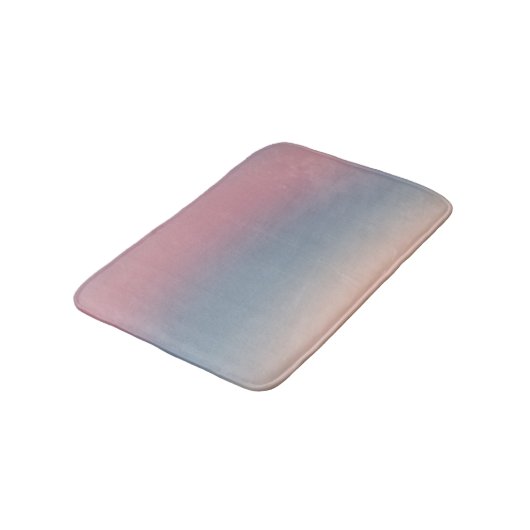 Blaurosa Ombre Gradient Blur Abstract Design Badematte (Schrägansicht)