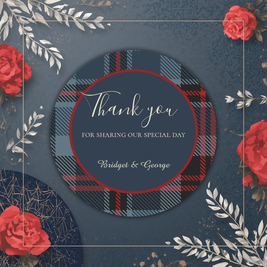 Blaurot-schwarz-keltisches Tartan-Muster Runder Aufkleber