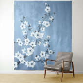 Blauschimmerndes Kirschblossom Wandteppich (Beispiel)