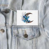 Blauschmetterlinge auf Holzhalbzeugen Button (Insitu)