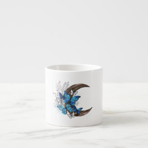 Blauschmetterlinge auf Holzhalbzeugen Espressotasse
