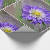 Blauviolett-Blume Geschenkpapier (Ecke)