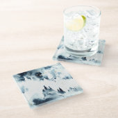 Blauwald-Aquarellmuster Glasuntersetzer (Schrägansicht)