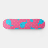 Blauwale rosa Polka-Punkte Skateboard (Horizontal)
