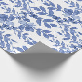 Blauweißes Blumenmuster Geschenkpapier (Ecke)