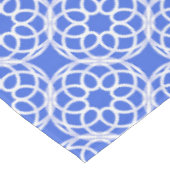 Blauweißes geometrisches Nahtloses Muster Tischdecke (Schrägansicht)