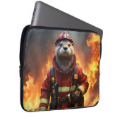 **"Blazing Brawn: The Otter Firefighter"*** Laptopschutzhülle (Vorne Rechts)