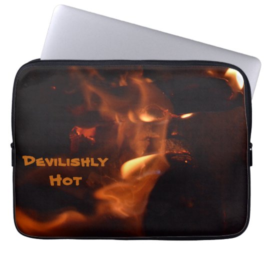 Blazing Devilish Flames Fotofeuer Laptopschutzhülle (Vorderseite)