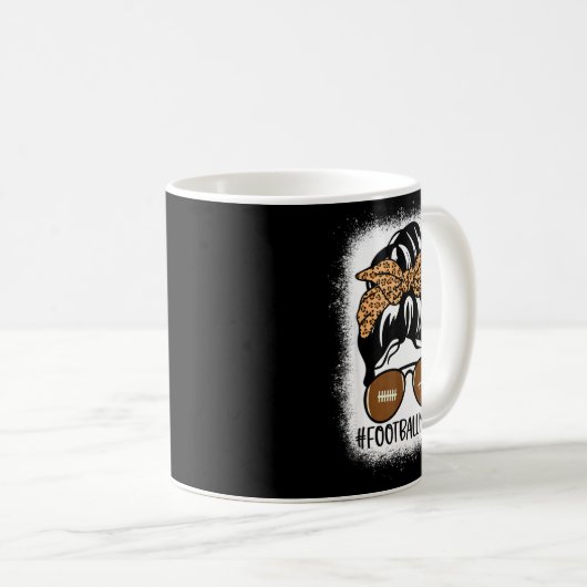 Bleached Football Mom Life With Leopard And Messy Kaffeetasse (VorderseiteRechts)