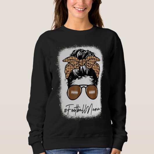 Bleached Football Nana Life mit Leopard Messy Bun Sweatshirt (Vorderseite)