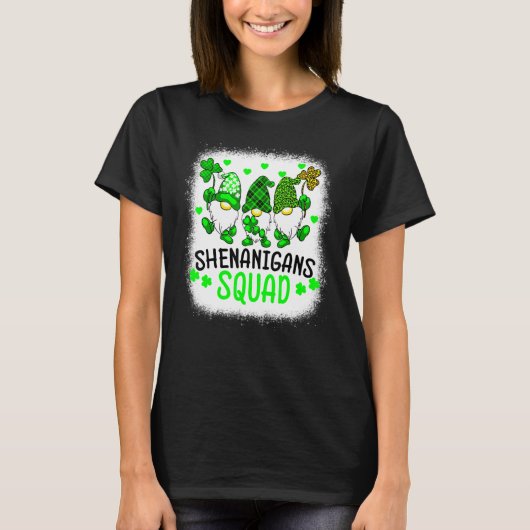 Bleached Shenanigans Squad St Patrick's Day Gnomes T-Shirt (Vorderseite)