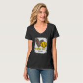 Bleached Softball Game Day Vibes Softball Mom Moth T-Shirt (Vorderseite Vollansicht)