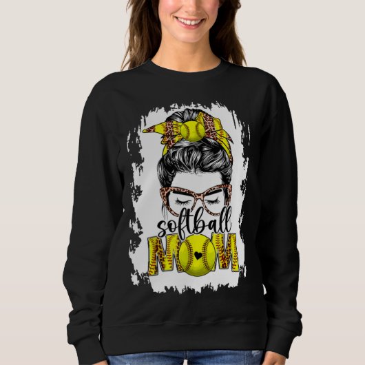 Bleached Softball Mom Game Day Messy Bun Leopard P Sweatshirt (Vorderseite)