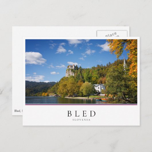 Bled See mit Bäumen in Herbstfarben in Slowenien Postkarte (Vorne/Hinten)