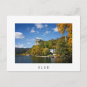Bled See mit Bäumen in Herbstfarben in Slowenien Postkarte (Vorderseite)