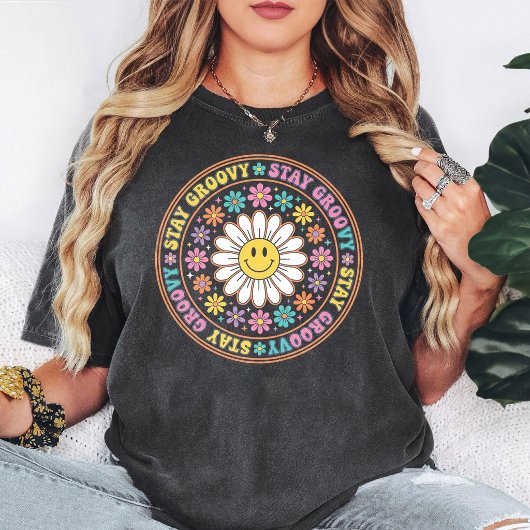Bleib Groovy Smiley Daisy Retro-Blume T-Shirt