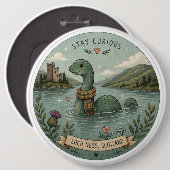 Bleib Neugierig Gemütlich Kryptid Nessie Loch Ness Button (Vorne & Hinten)