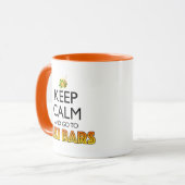 Bleib ruhig und geh zu Tiki-Bars Tasse (Vorderseite Links)