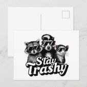 Bleib Trashy Waschbär Opossum Sonnenbrille Kunst Postkarte (Vorne/Hinten)