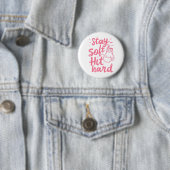 Bleib weich, schlag hart rosa Boxhandschuh Kunst Button (Beispiel)