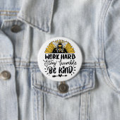 Bleibe, bescheidener Button (Beispiel)