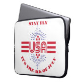 Bleibe fliegen, es ist der 4. Juli Laptopschutzhülle (Vorderseite Links)