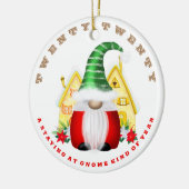 Bleibe Gnome Art of Year 2020 Niedliche Weihnachte Keramik Ornament (Links)