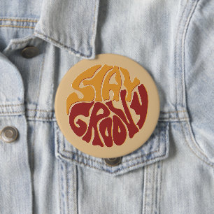 Bleibe Groovy mit einem Splash aus Rot und Gelb Button