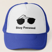 Bleibe im Jahr 2026 Truckerkappe (Vorderseite)