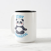 Bleibe Pandastic T - Shirt, Funny Panda Meditation Zweifarbige Tasse (Vorderseite Links)