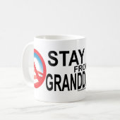 Bleibe Sie weg von meiner Enkelin Kaffeetasse (Vorderseite Links)
